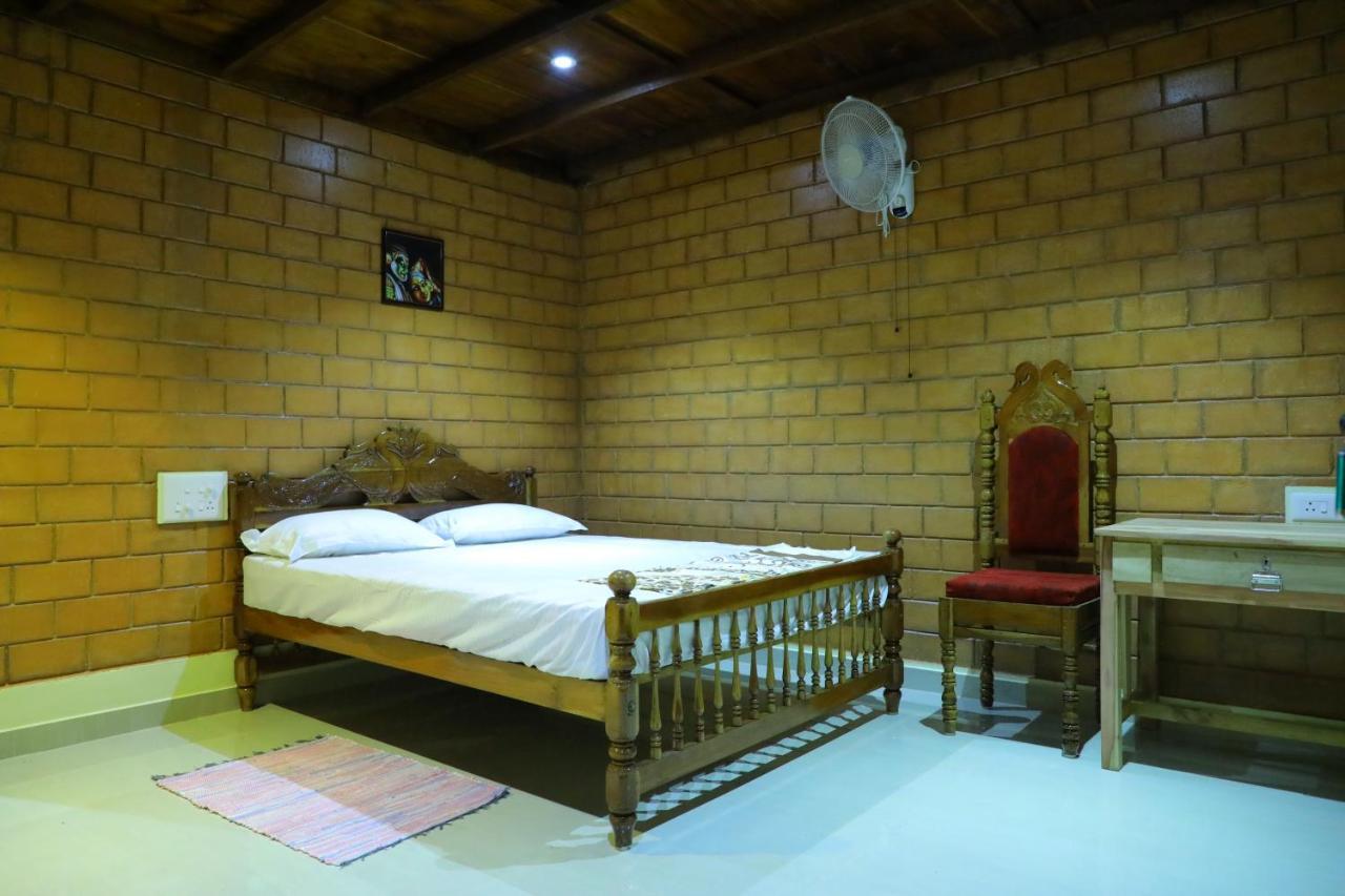 The Munroe Vibes Inn Mundrothuruth Zewnętrze zdjęcie