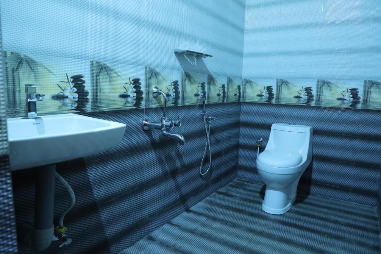 The Munroe Vibes Inn Mundrothuruth Zewnętrze zdjęcie